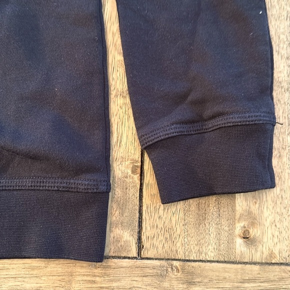 Nike Youth Black Fundamental Full Zip Hoody with Pockets / Size Small - Picture 9 of 14